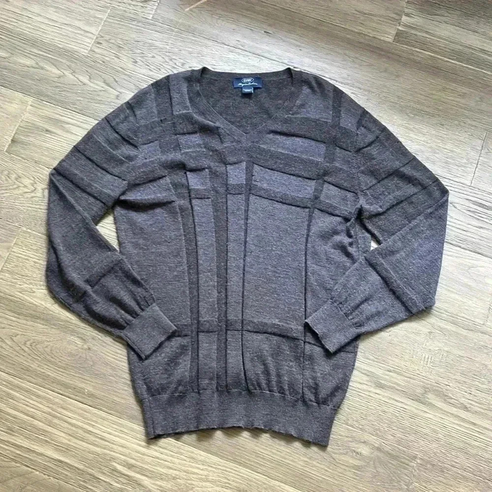 GOBI | Dark grey textured cashmere and silk vneck sweater Size M/L